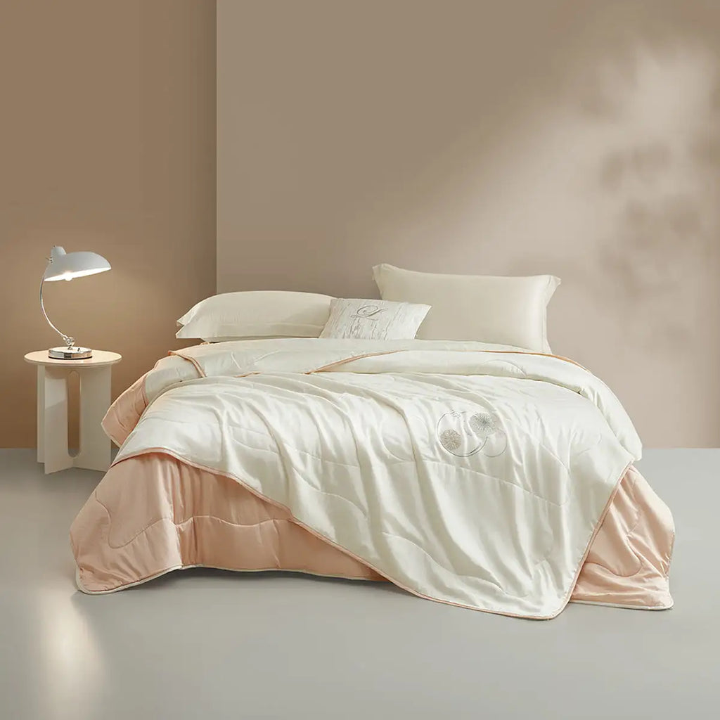 Traceable Silk-Filled Cotton Cover Embroidered duvet