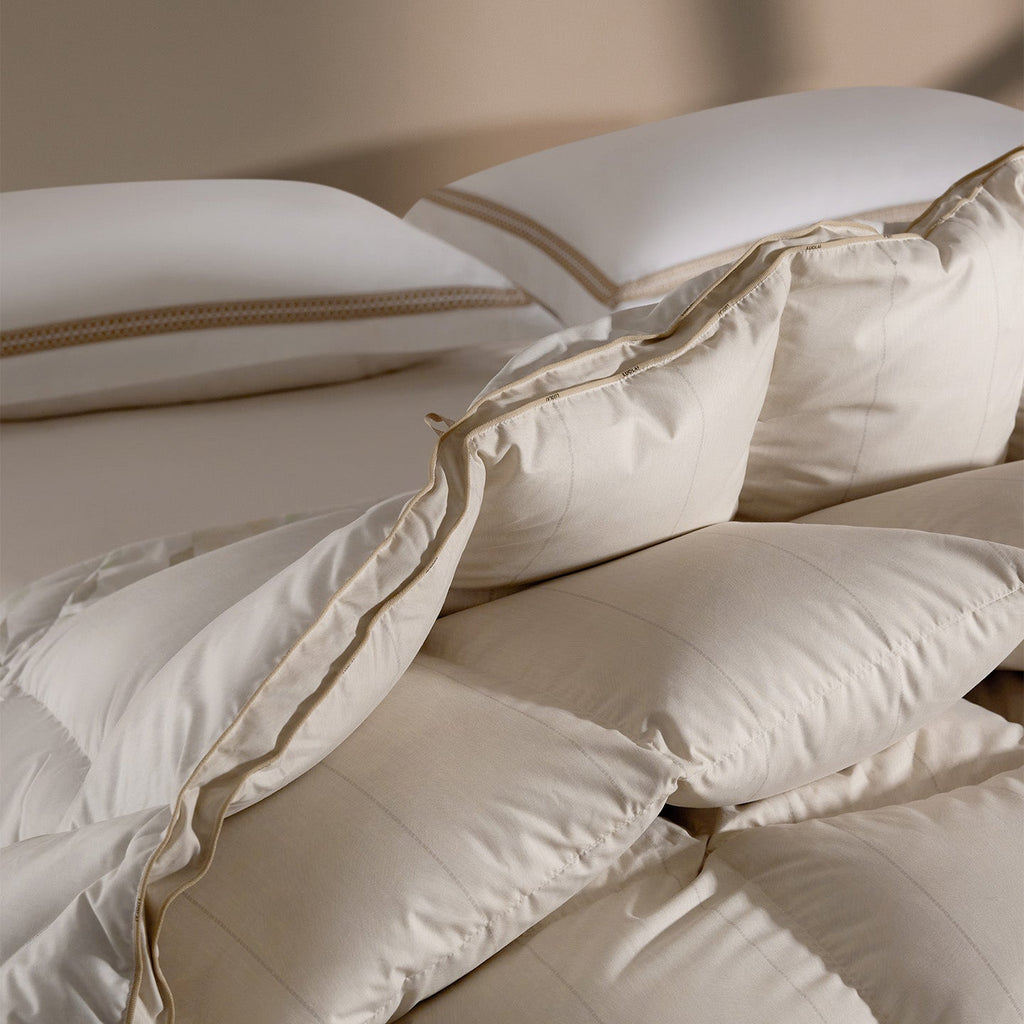 Snowfield 95% Goose Down  Heavy-Weight Quilt