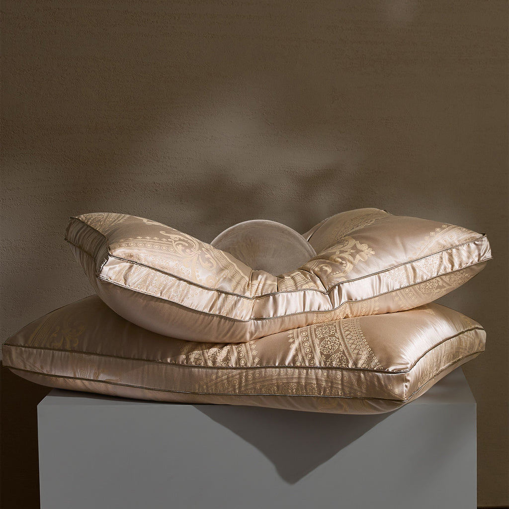 95% White Goose Down Dual-Core Jacquard pillow